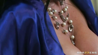 Vanilla DeVille demonstrates her wet and shaved pussy to her stepson