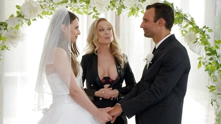 Jillian Janson and Nina Hartley give blowjob to Alex Legend