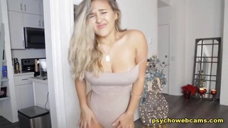 Steamy hot blonde on webcam show