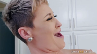 Big titted Ryan Keely gets banged by Tyler Nixon