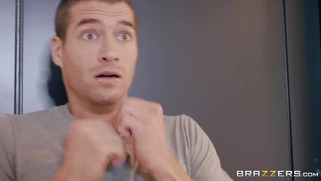 Blonde Courtney Taylor gives blowjob to Xander Corvus