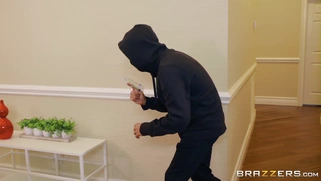 Layton Benton caught the robber Ricky Spanish