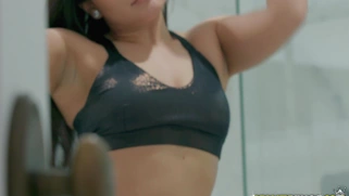 Gabriella Paltrova is playing with the pussy plug