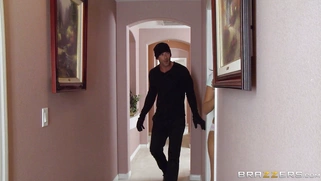 Cassidy Banks kept fucking the burglar while her bf said goodbye