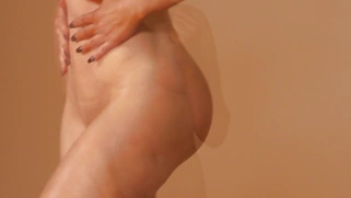 Nikki Benz dressed up like Kim Kardashian strips down and takes a champagne shower