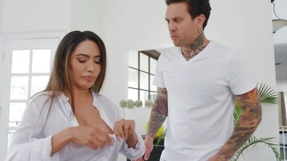 Lela Star gets massaged by Small Hands