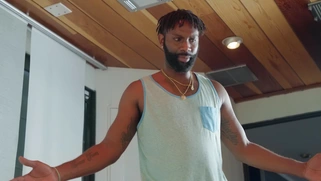 Busty Aryana Adin gets her pussy licked in the bathtub