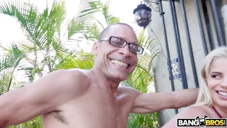 Amaranta Hank in sexy high heels gets her pussy nailed standing