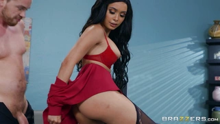 Aaliyah Hadid leaned on the desk and got her pussy railed