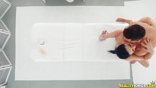 All natural Kira Queen gets pussy fucked on the massage table