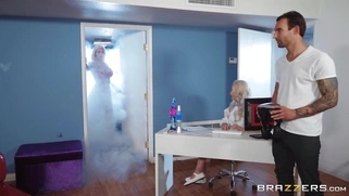 Alex Legend in VR meets Nicolette Shea