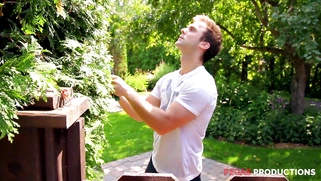 Heidi Van Horny is sucking cock in the pool