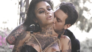 Genevieve Sinn gets her face fucked by Small Hands outdoors