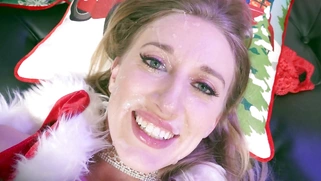 Riley Reyes gets facialed by two big cocks