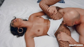 Vienna Black gets her pussy licked by Jmac