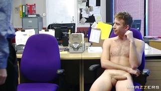 Slutty secretary Paige Delight receives biggest facial