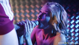 Tiffany Tatum orally serves the enormous cock