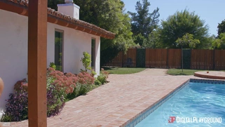 Luna Star and Lexi Lore in 3way fuckfest outdoors