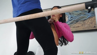 Sommer Isabella gives nice blow and tit jobs