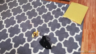 Sofi Ryan demonstrates her blowjob skills in POV