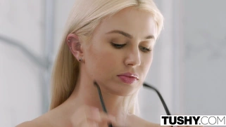 Gigi Allens anal drilled for the first time on camera