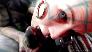 German Anuskatzz sucks and rides the hard dick