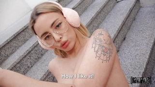 Lya Missy gets her pussy banged on the stairs outdoors