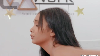 Aaliyah Hadid rides the hard dick with her asshole