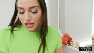 Desiree Dulce gives nice blowjob to Xander Corvus