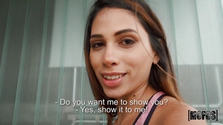 Latina Baby Nicols does fitness outdoors