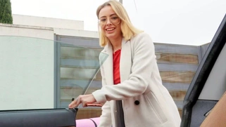 Blonde Lya Missy got picked up on the street