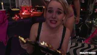 Gina Valentina, Eve Ellwood and Stoney Lynn suck blowjob