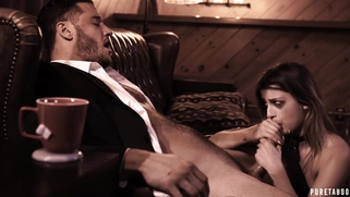 Kristen Scott shows off her cock sucking skills