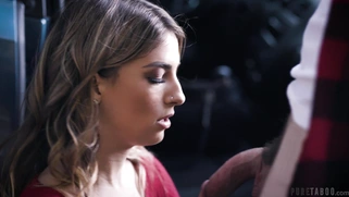 Kristen Scott is sucking the dick outdoors