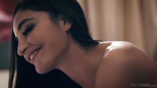 Emily Willis gets cumshot on her stomach after pussy fucking