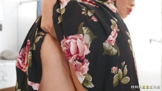 Brittany Bardot is fisting her ass in the bathroom
