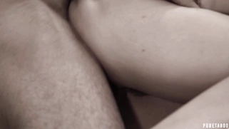 Chloe Couture gets fucked and facialed