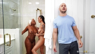 Julie Kay and Nyna Stax are sucking cock and licking balls