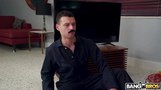 Arietta Adams is masturbating and twerking