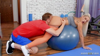 Blanche Bradburry gets her pussy licked by Erik Everhard