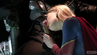 Blonde Carter Cruise is sucking the cock