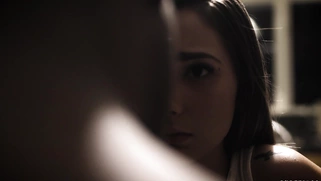 Jaye Summers is sucking the huge black cock in the kitchen