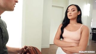 18yo Mila Monet gives nice blowjob