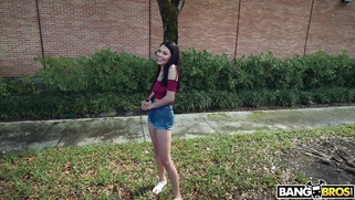 Reyna De La Cruz is getting picked up on the street