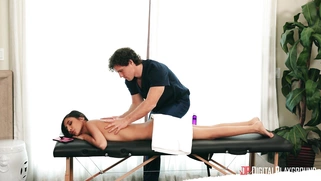 Gianna Dior gets massaged by Robby Echo