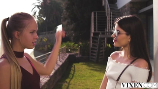 Stefany loses all control with Alberto Blanco