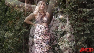 Julia Ann and Derrick Pierce foreplay