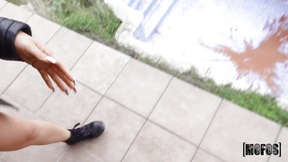 Julia De Lucia is sucking Jordi's cock