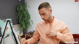 Model Kyler Quinn came to Milan's sketch class