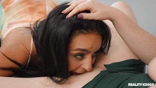 Busty Maggie Green gets her pussy licked by Nola Exico